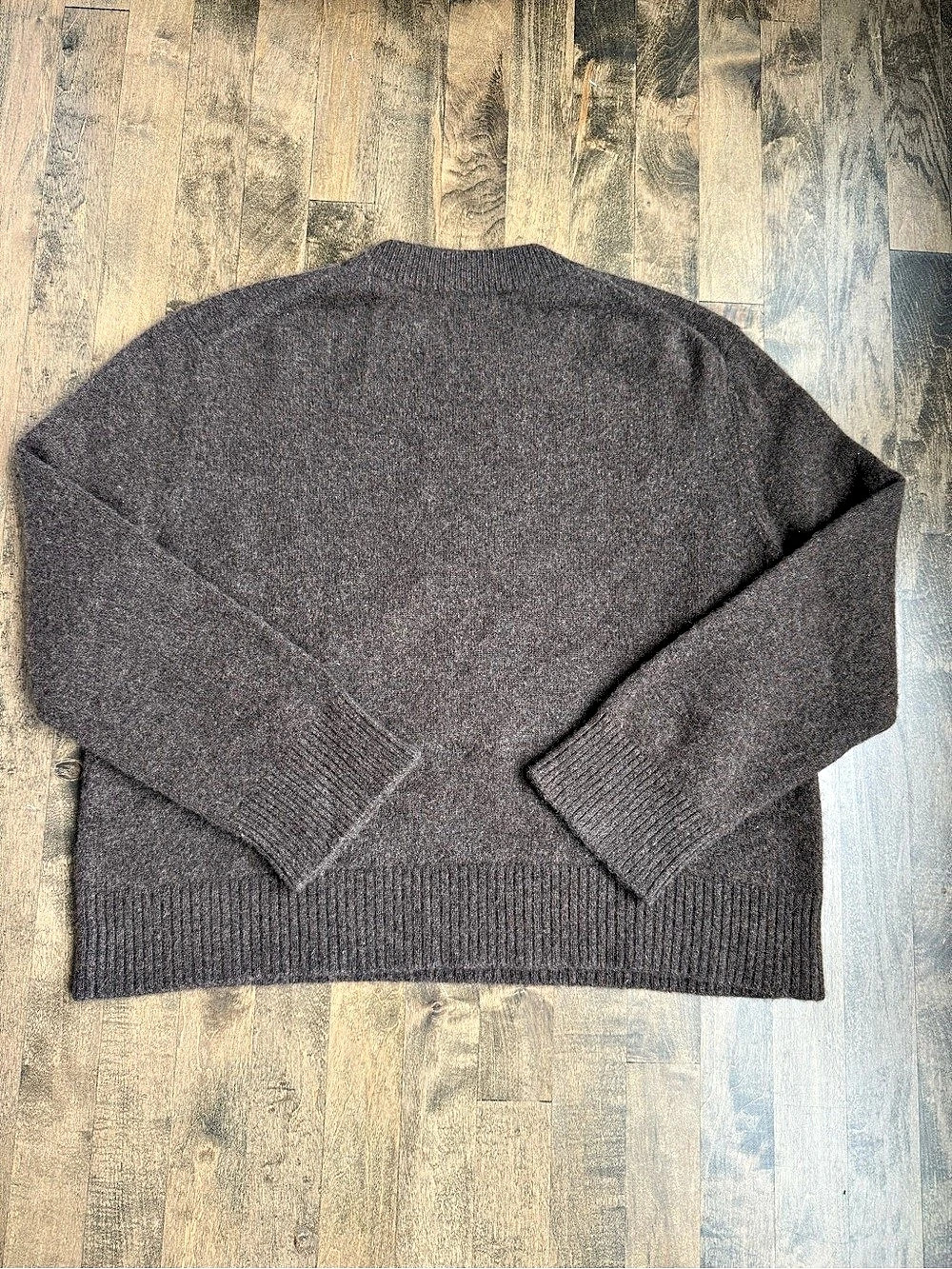 Quince Luxe Mongolian Cashmere Crewneck Sweater, Brown, Size Large - Picture 7 of 9